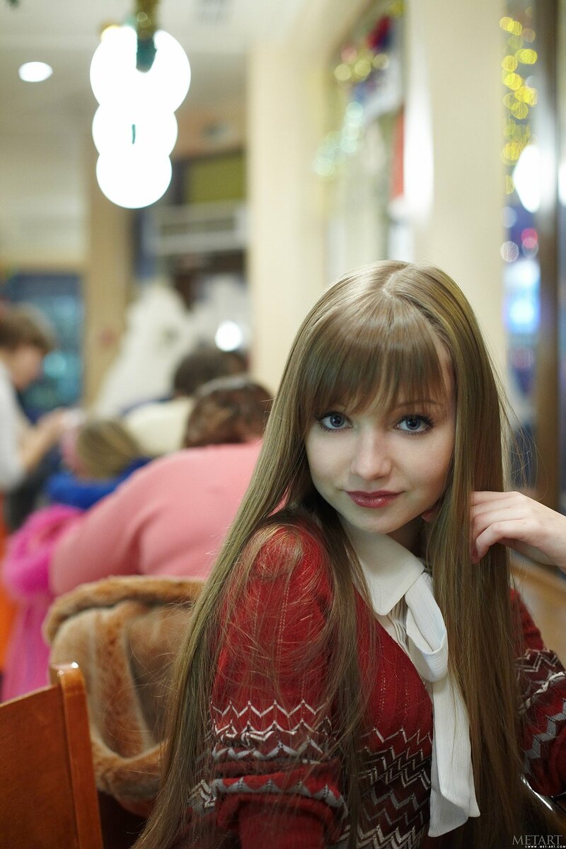 Елена, 19 лет, 1 размер груди